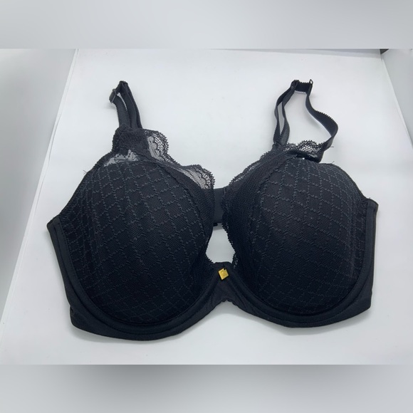 Chantelle Lingerie Norah Chic Underwire Plunge Bra - Picture 8 of 16